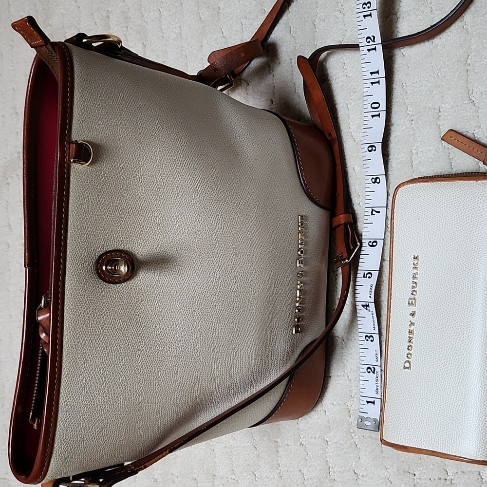 Dooney & Bourke  Purse/ Wallet Set - Picture 3 of 15